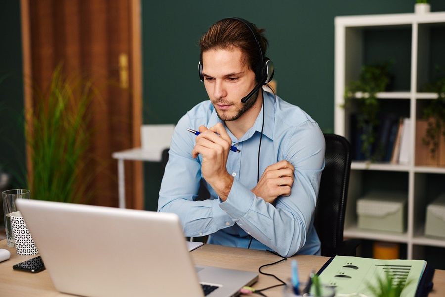 Resolving Customers' Issues